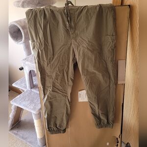 Cargo pants